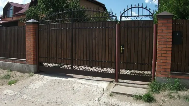 Металлические ворота производства компании